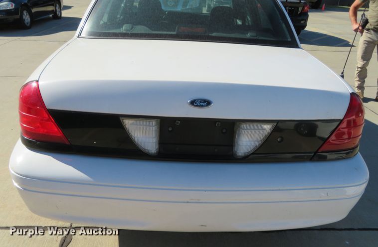 image for item DR0139 2005 Ford Crown Victoria Police Interceptor