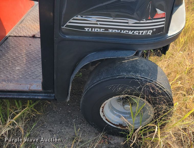 image for item DR0522 2009 Cushman Turf-Truckster  utility vehicle