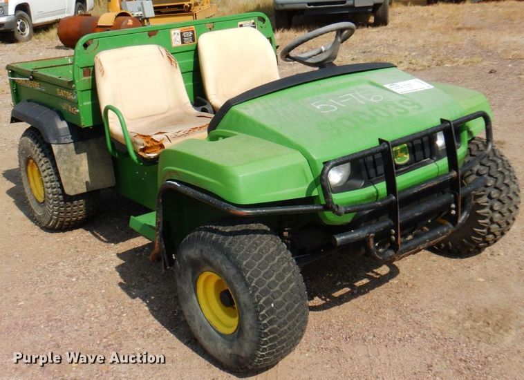 image for item DR0525 2007 John Deere Gator  utility vehicle