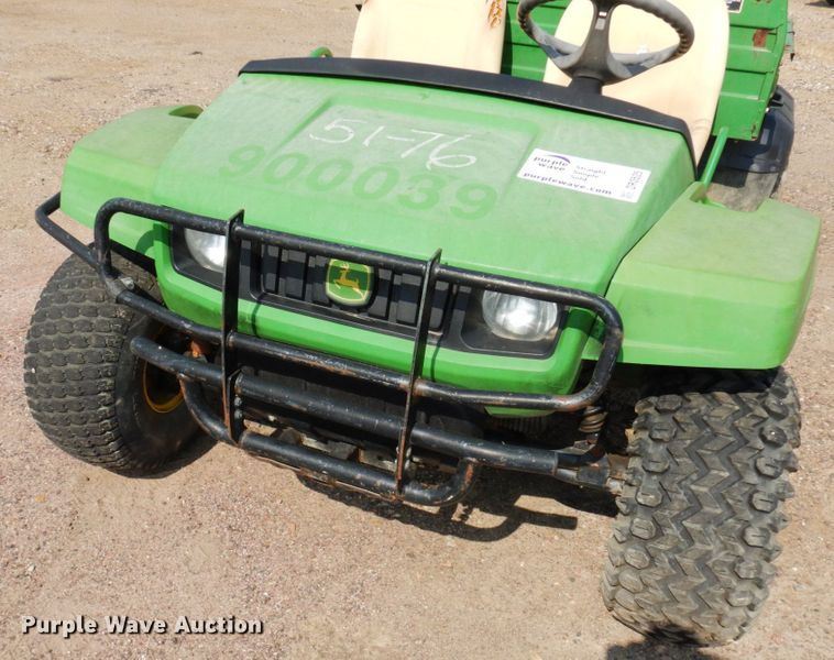 image for item DR0525 2007 John Deere Gator  utility vehicle