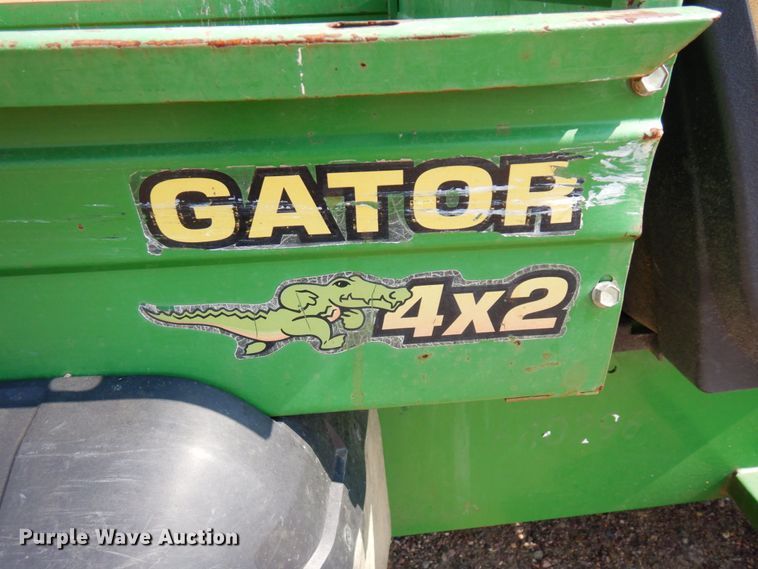 image for item DR0525 2007 John Deere Gator  utility vehicle