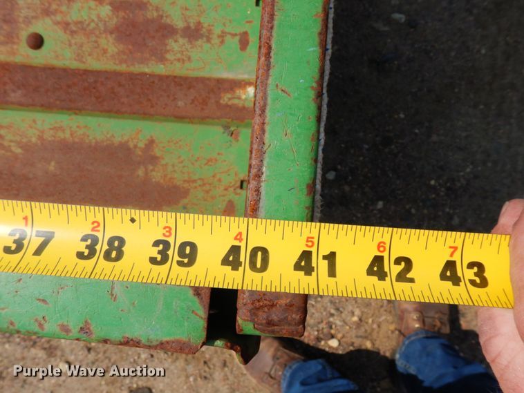 image for item DR0525 2007 John Deere Gator  utility vehicle