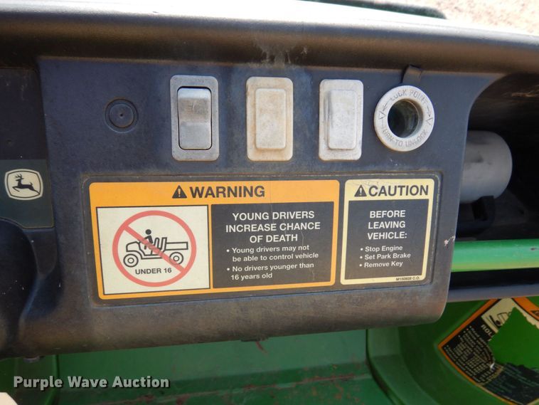 image for item DR0525 2007 John Deere Gator  utility vehicle