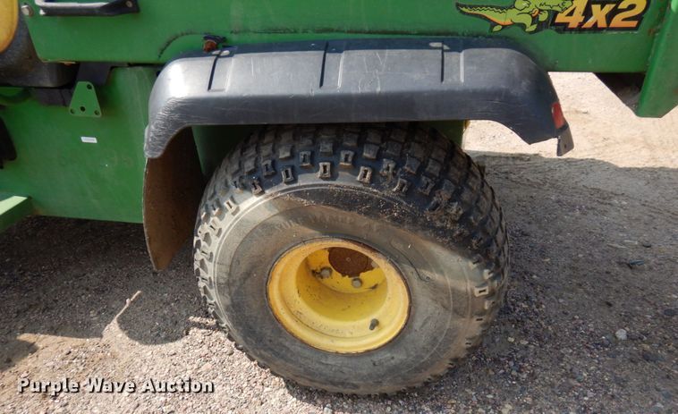 image for item DR0525 2007 John Deere Gator  utility vehicle