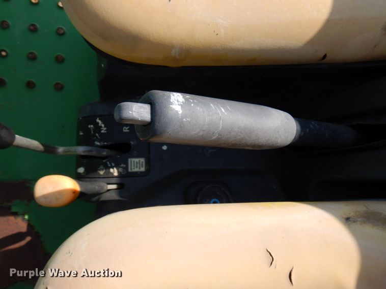 image for item DR0526 2008 John Deere Gator  utility vehicle