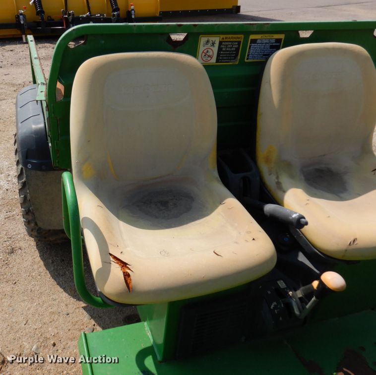image for item DR0526 2008 John Deere Gator  utility vehicle