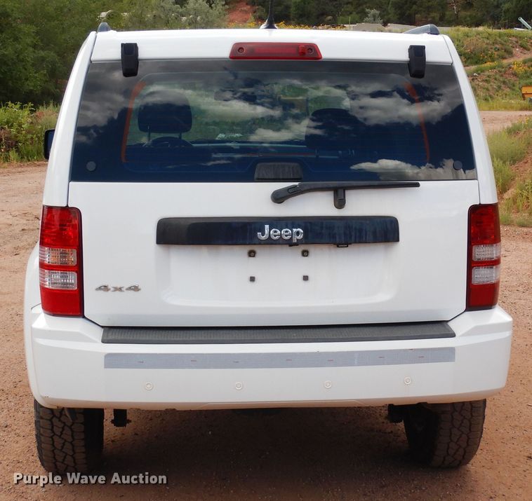 image for item DR1327 2012 Jeep Liberty  SUV