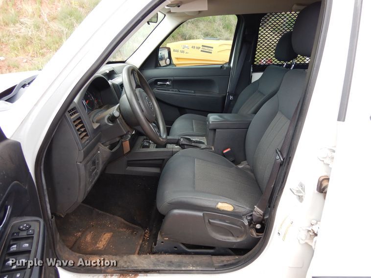 image for item DR1327 2012 Jeep Liberty  SUV