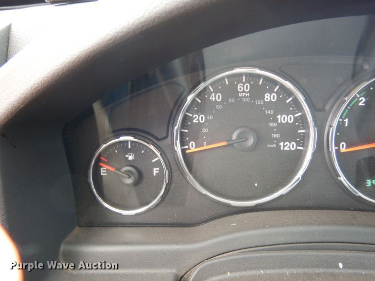 image for item DR1327 2012 Jeep Liberty  SUV