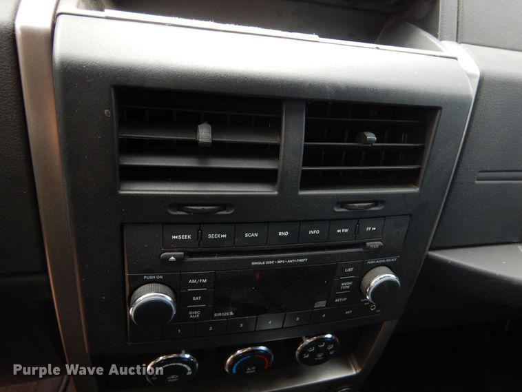 image for item DR1327 2012 Jeep Liberty  SUV