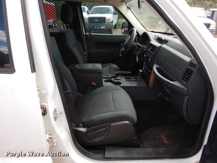 image for item DR1327 2012 Jeep Liberty  SUV