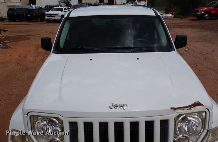 image for item DR1327 2012 Jeep Liberty  SUV