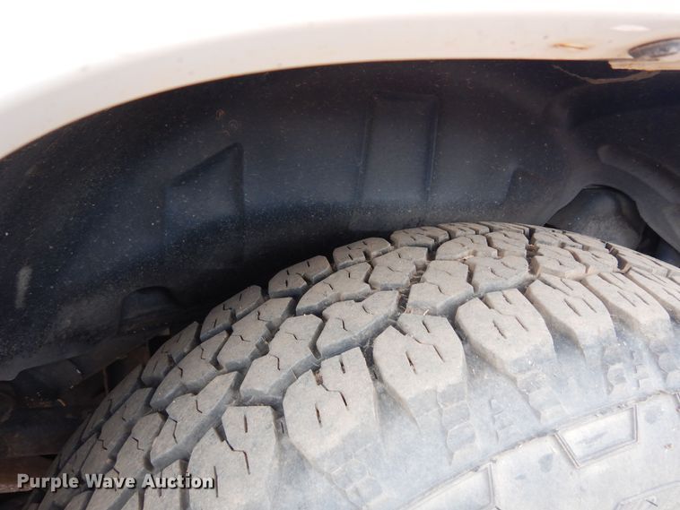 image for item DR1327 2012 Jeep Liberty  SUV