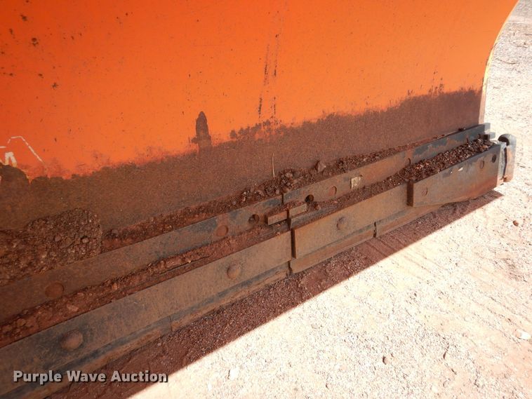 image for item DR1330 2000 International 4800  spreader truck