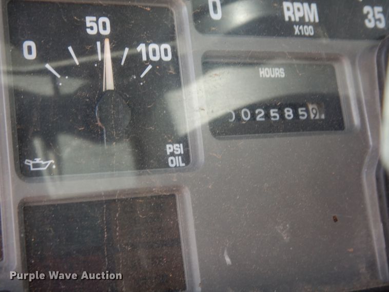 image for item DR1330 2000 International 4800  spreader truck