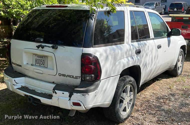 image for item IA9148 2004 Chevrolet TrailBlazer  SUV