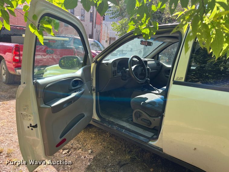 image for item IA9148 2004 Chevrolet TrailBlazer  SUV