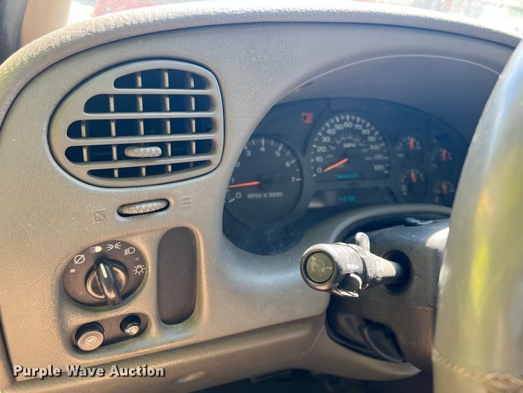 image for item IA9148 2004 Chevrolet TrailBlazer  SUV