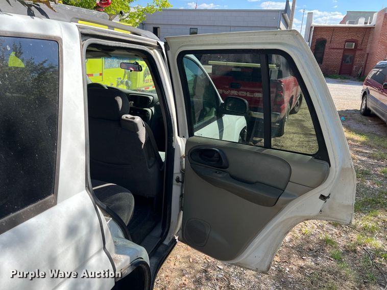 image for item IA9148 2004 Chevrolet TrailBlazer  SUV