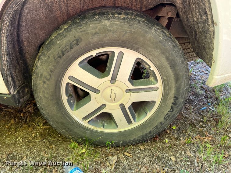 image for item IA9148 2004 Chevrolet TrailBlazer  SUV