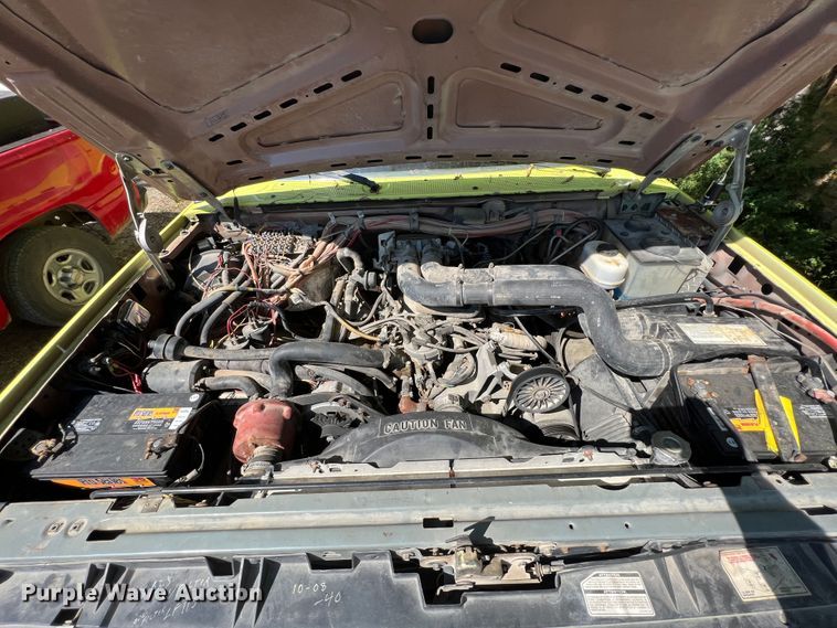 image for item IA9149 1989 Ford  F350 Super Duty  pumper fire truck