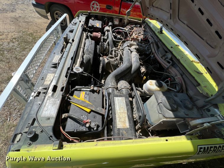 image for item IA9149 1989 Ford  F350 Super Duty  pumper fire truck