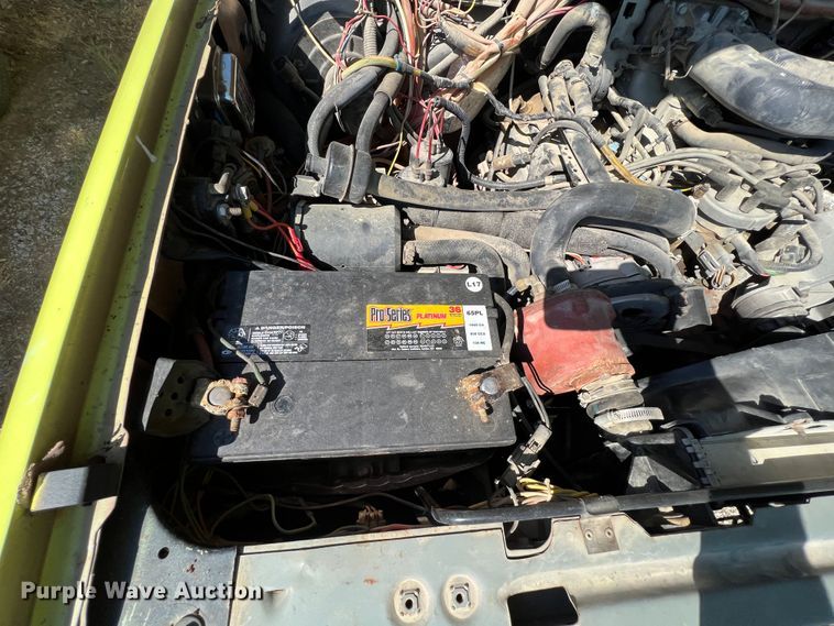 image for item IA9149 1989 Ford  F350 Super Duty  pumper fire truck