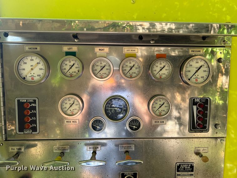 image for item IA9149 1989 Ford  F350 Super Duty  pumper fire truck