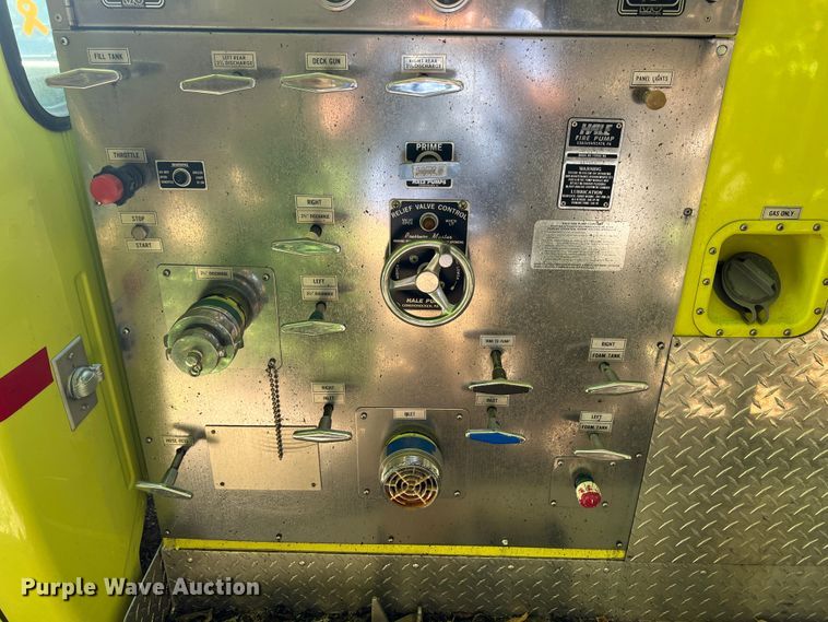 image for item IA9149 1989 Ford  F350 Super Duty  pumper fire truck