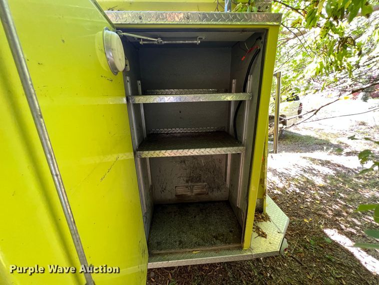 image for item IA9149 1989 Ford  F350 Super Duty  pumper fire truck