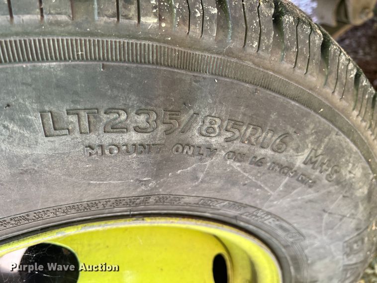 image for item IA9149 1989 Ford  F350 Super Duty  pumper fire truck