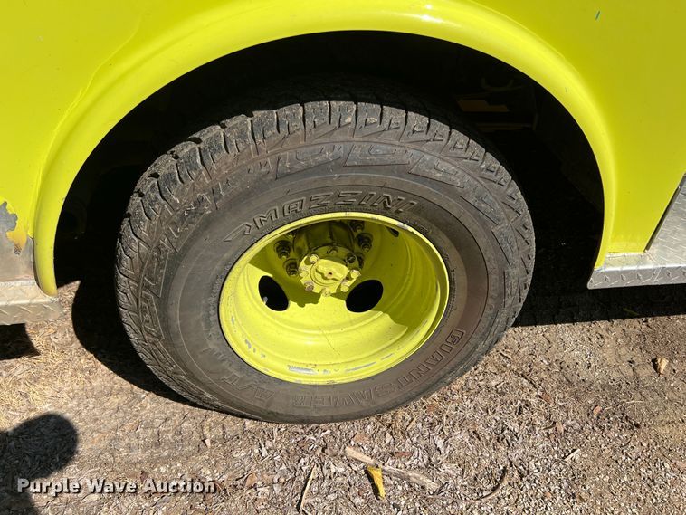 image for item IA9149 1989 Ford  F350 Super Duty  pumper fire truck