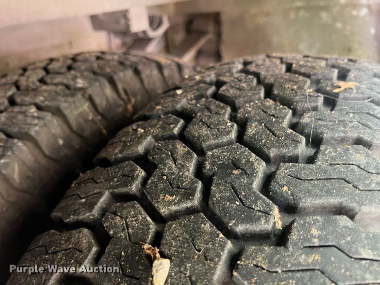 image for item IA9149 1989 Ford  F350 Super Duty  pumper fire truck