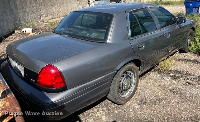 image for item IA9150 2010 Ford Crown Victoria Police Intereptor
