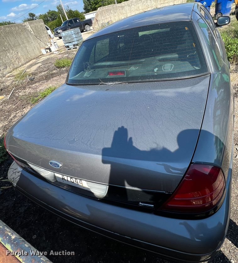 image for item IA9150 2010 Ford Crown Victoria Police Intereptor