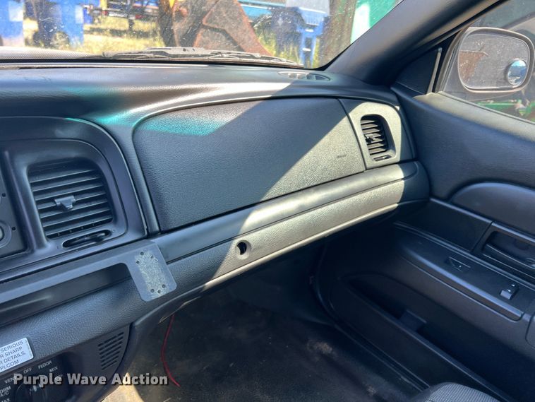 image for item IA9150 2010 Ford Crown Victoria Police Intereptor