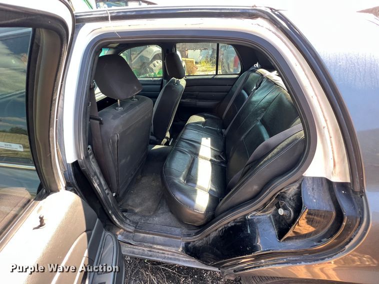 image for item IA9150 2010 Ford Crown Victoria Police Intereptor