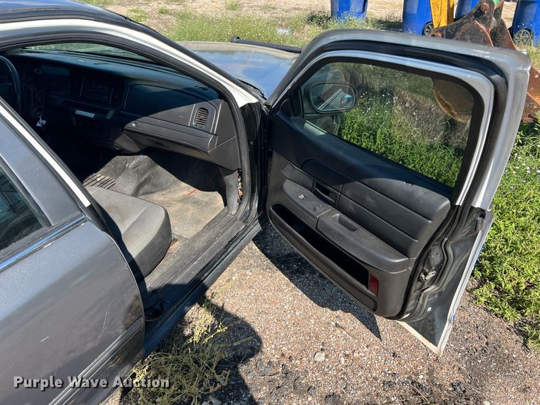 image for item IA9150 2010 Ford Crown Victoria Police Intereptor