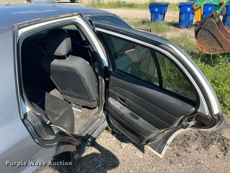 image for item IA9150 2010 Ford Crown Victoria Police Intereptor