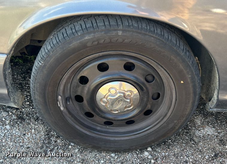 image for item IA9150 2010 Ford Crown Victoria Police Intereptor