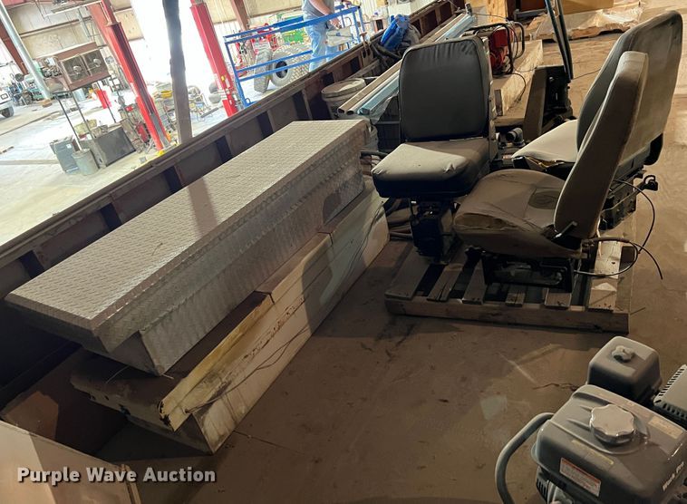 image for item IA9190 Automotive accessories