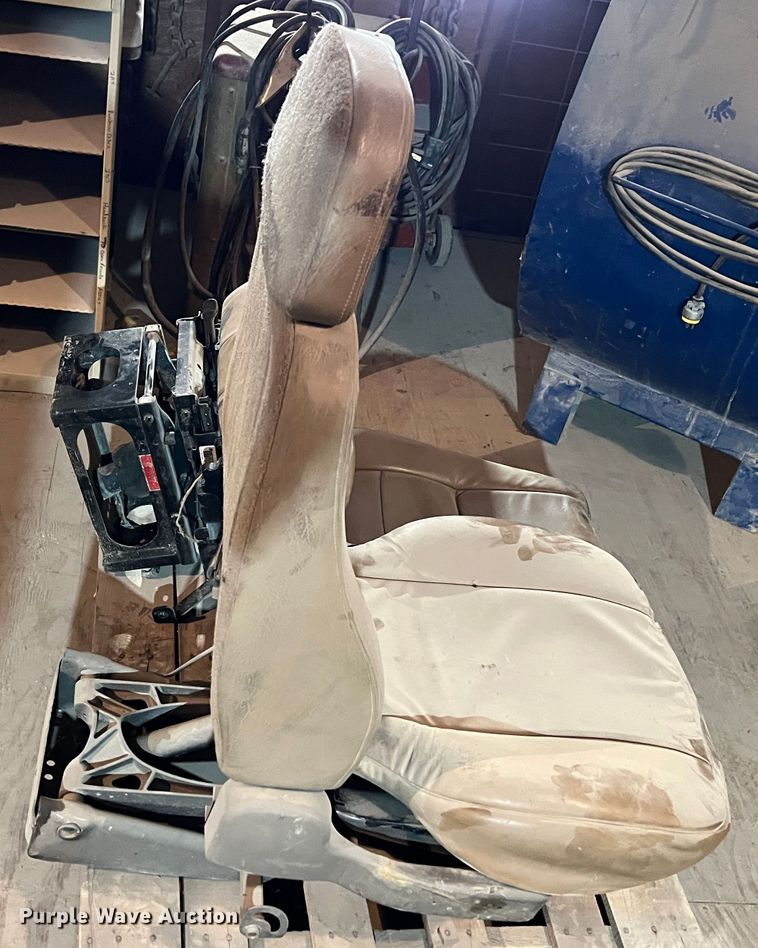 image for item IA9190 Automotive accessories