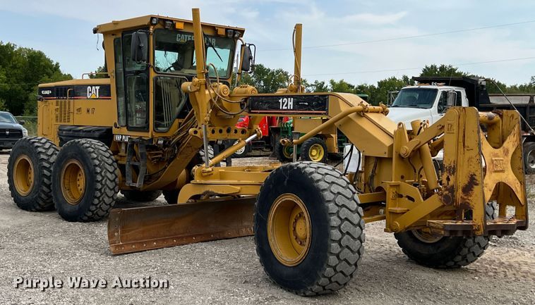 image for item IA9193 2004 Caterpillar 12H  motor grader