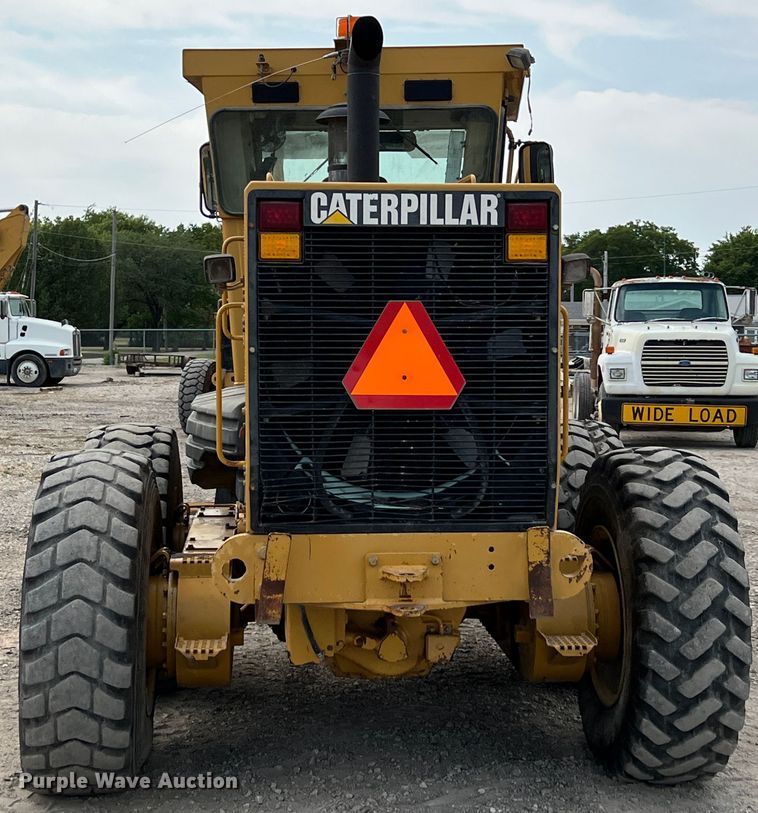 image for item IA9193 2004 Caterpillar 12H  motor grader