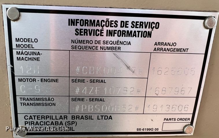 image for item IA9193 2004 Caterpillar 12H  motor grader