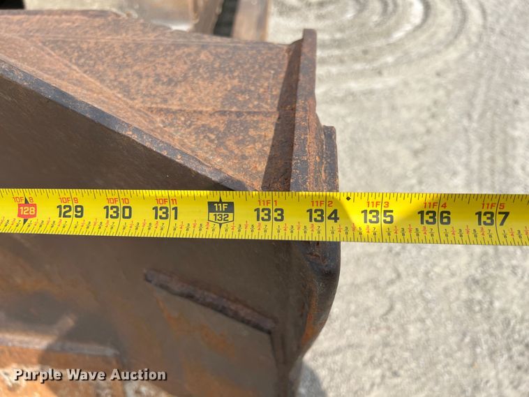 image for item IA9197 1990 John Deere 850B dozer