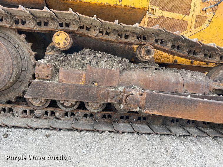 image for item IA9197 1990 John Deere 850B dozer