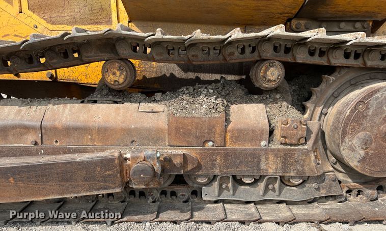 image for item IA9197 1990 John Deere 850B dozer