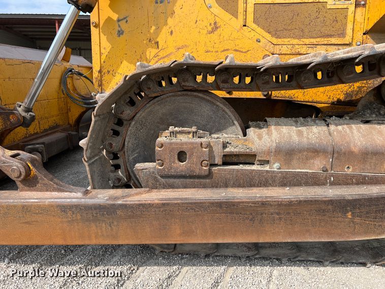 image for item IA9197 1990 John Deere 850B dozer