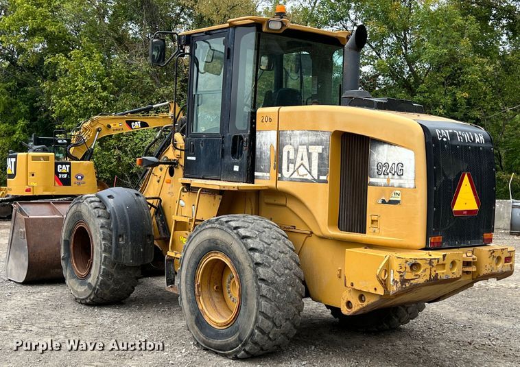 image for item IA9213 2005 Caterpillar 924G  wheel loader